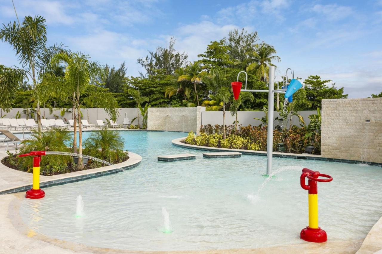 Fairfield By Marriott Luquillo Beach Экстерьер фото